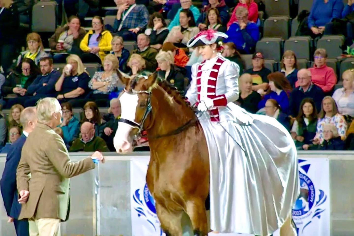 Jessica Crannell-Menard from the USA 🇺🇸 at the World Clydesdale Championship Show. Finishing 2nd place under judge Martin Clune